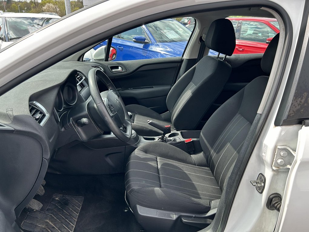 Citroën C4 1.4i 