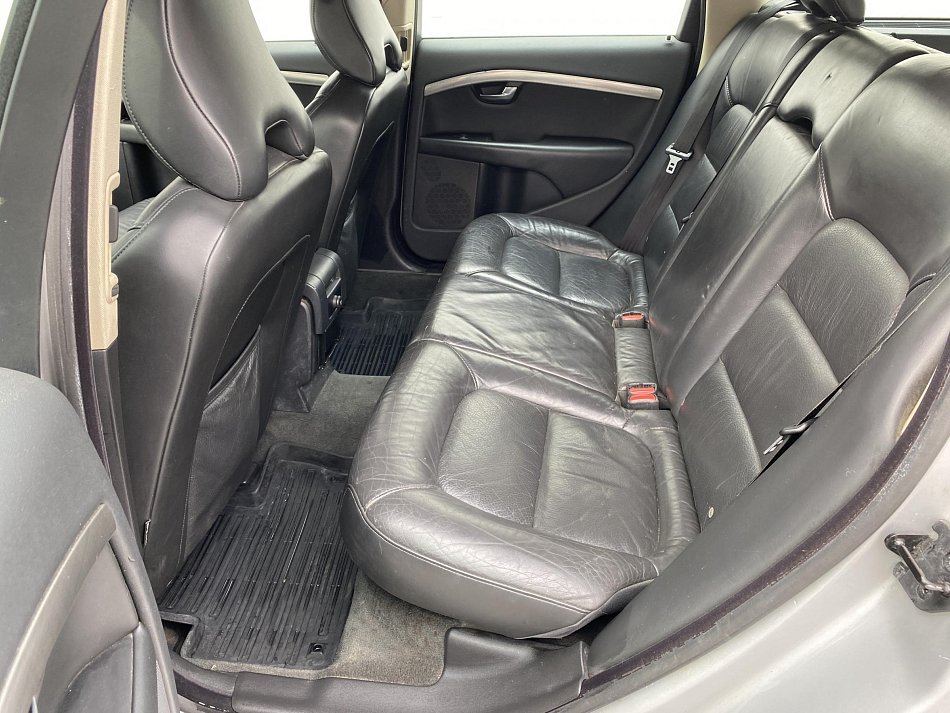 Volvo V70 2.4 D Momentum