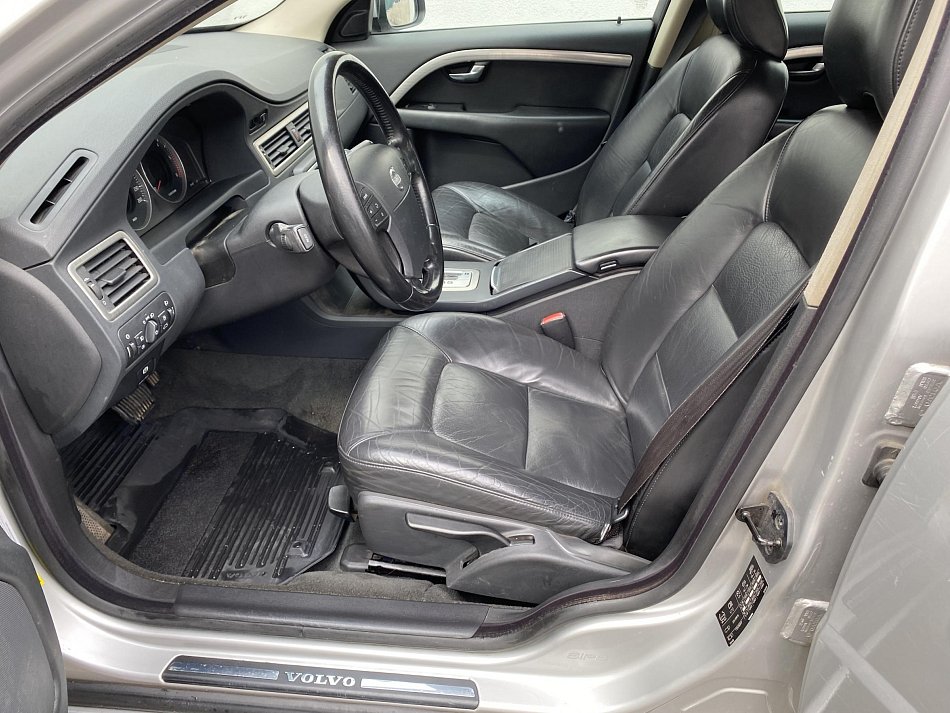 Volvo V70 2.4 D Momentum