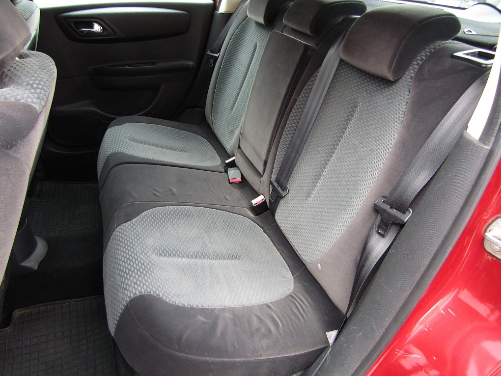 Citroën C4 1.4i 