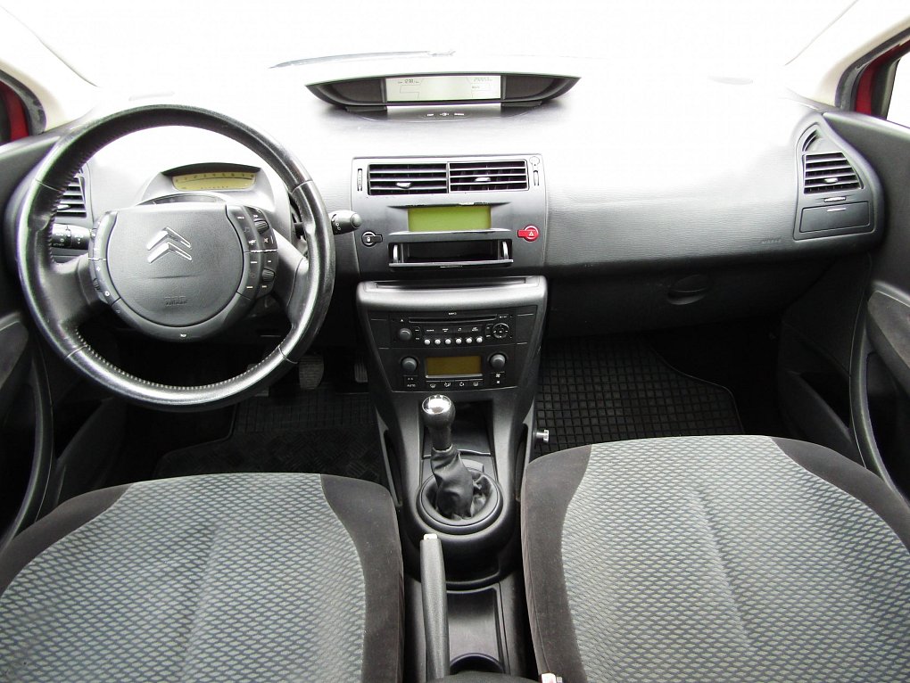 Citroën C4 1.4i 
