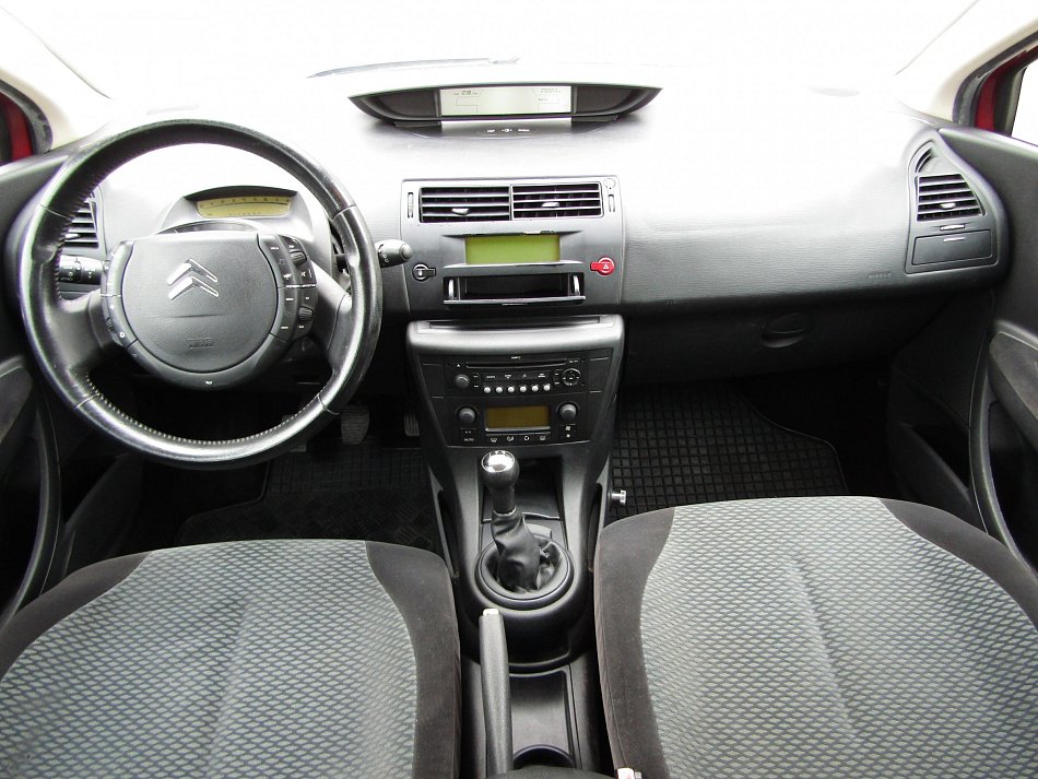 Citroën C4 1.4i 