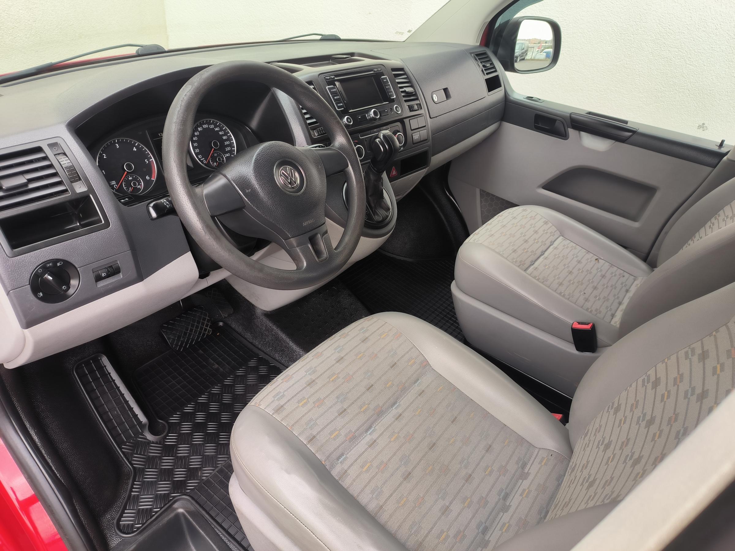 Volkswagen Transporter, 2013 - pohled č. 10