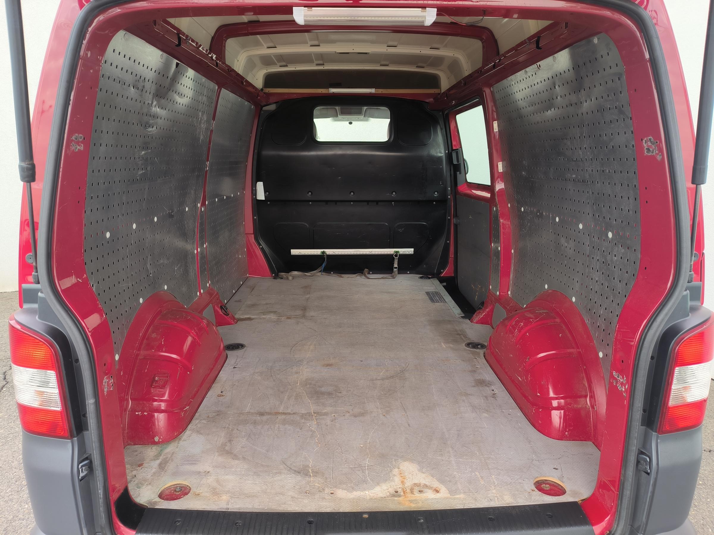 Volkswagen Transporter, 2013 - pohled č. 7