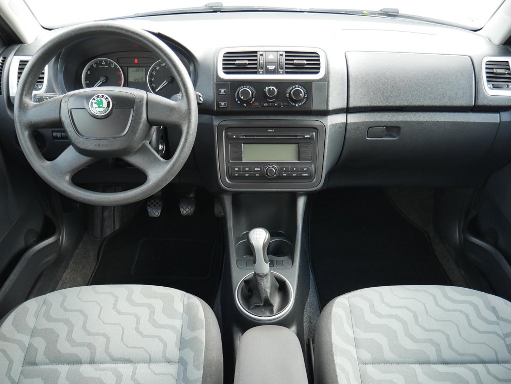 Škoda Fabia II 1.4 16 V Ambiente