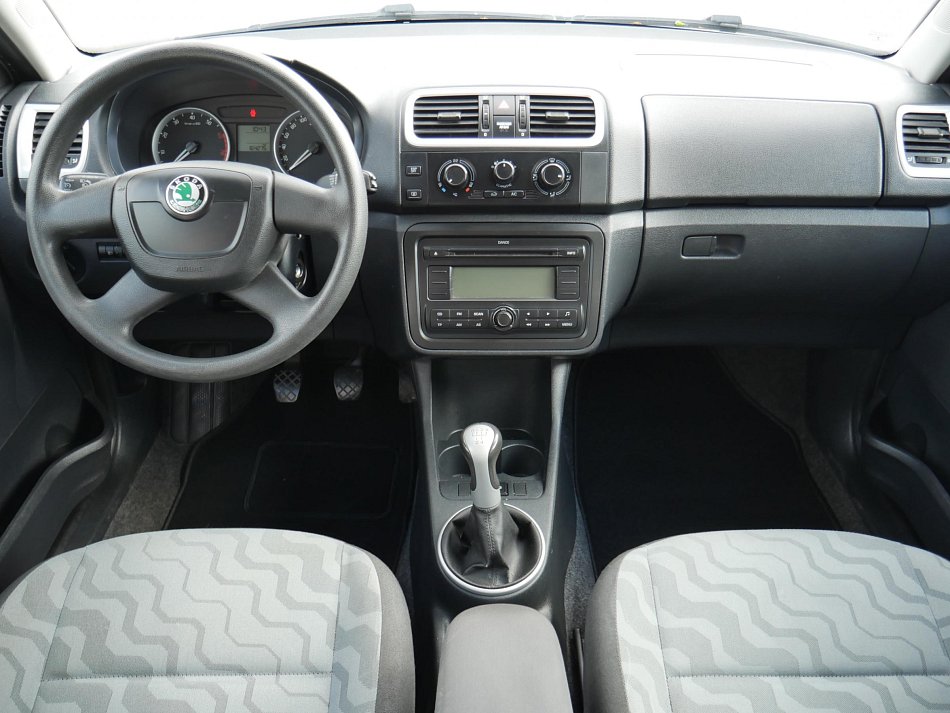 Škoda Fabia II 1.4 16 V Ambiente