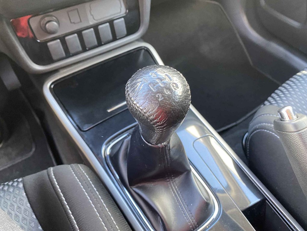 Mitsubishi Outlander 2.0 