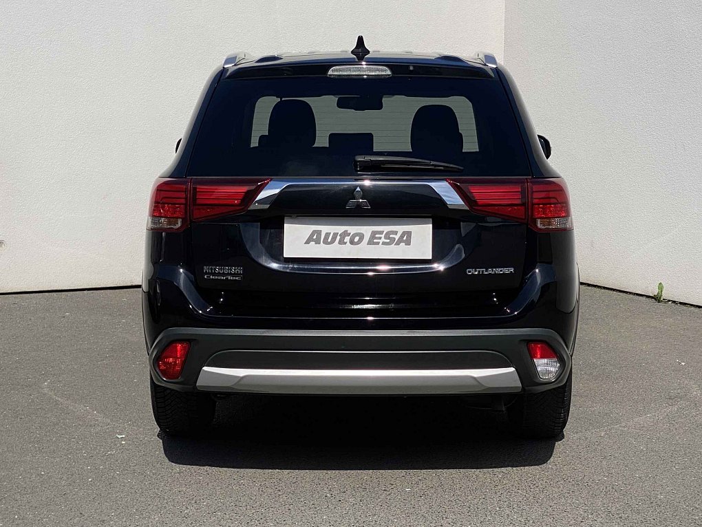 Mitsubishi Outlander 2.0 