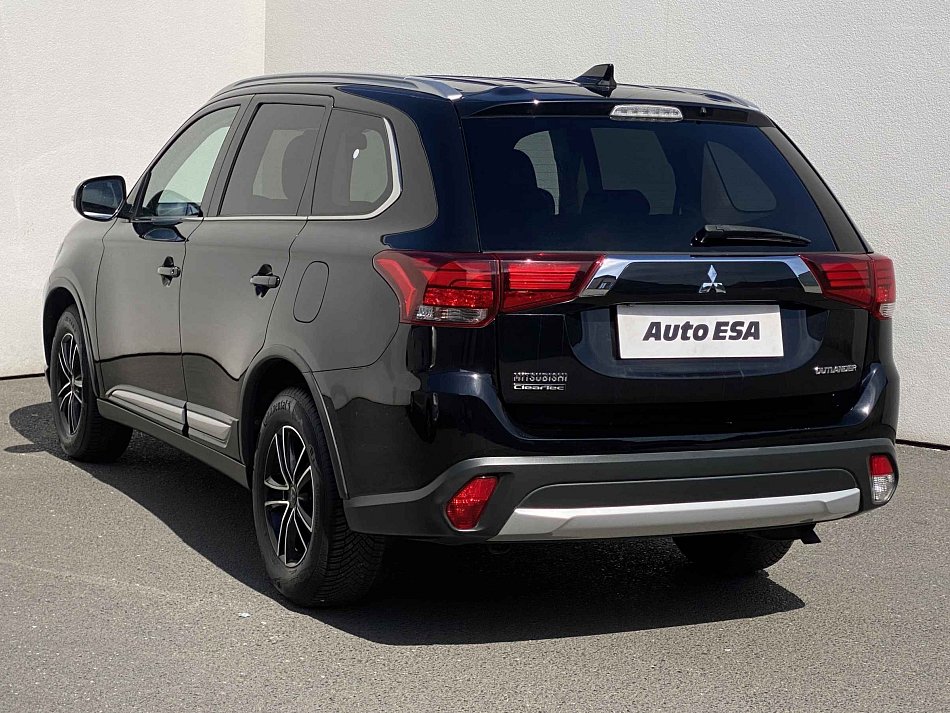 Mitsubishi Outlander 2.0 