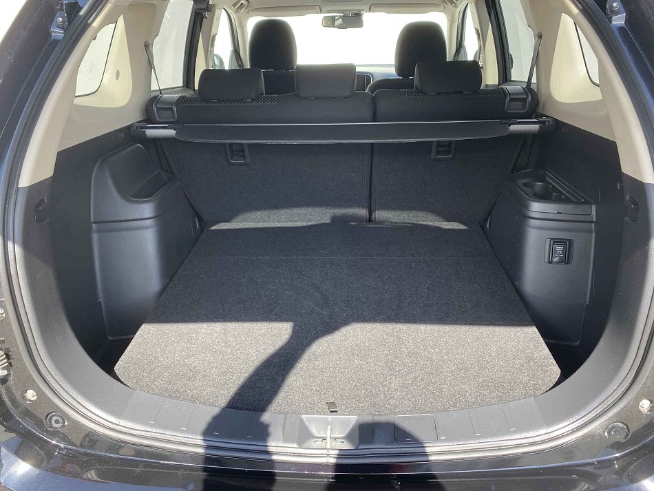 Mitsubishi Outlander 2.0 