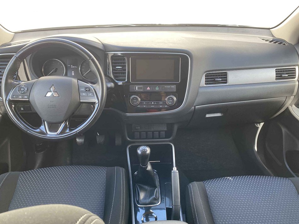 Mitsubishi Outlander 2.0 