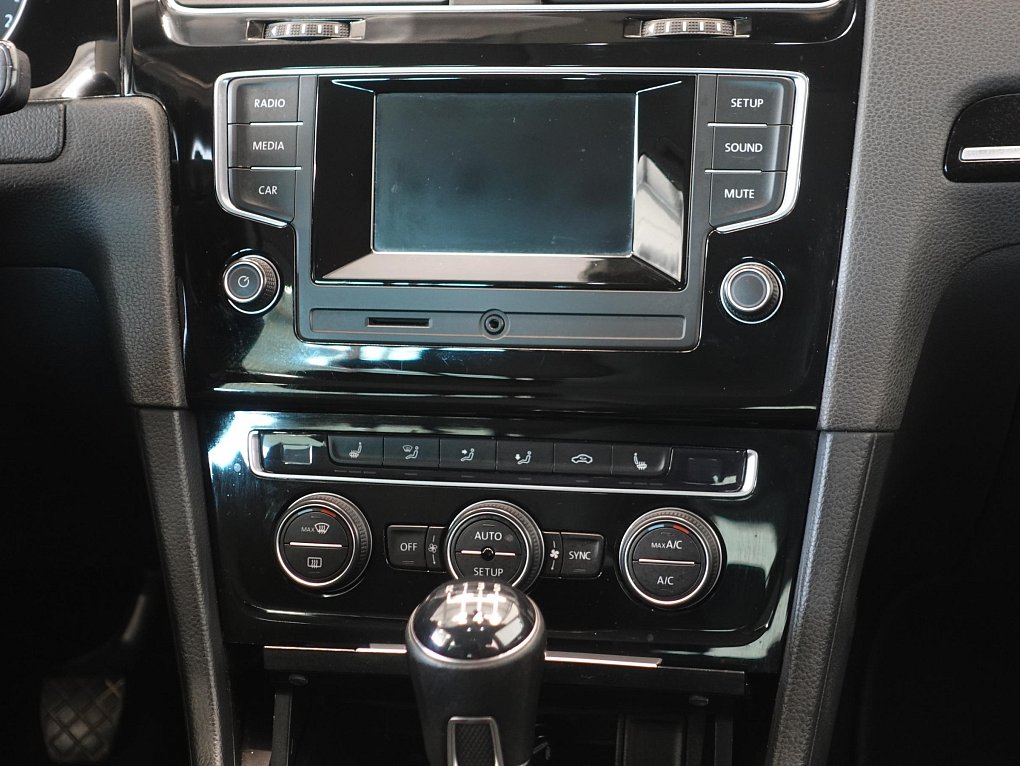 Volkswagen Golf 1.4TSI 