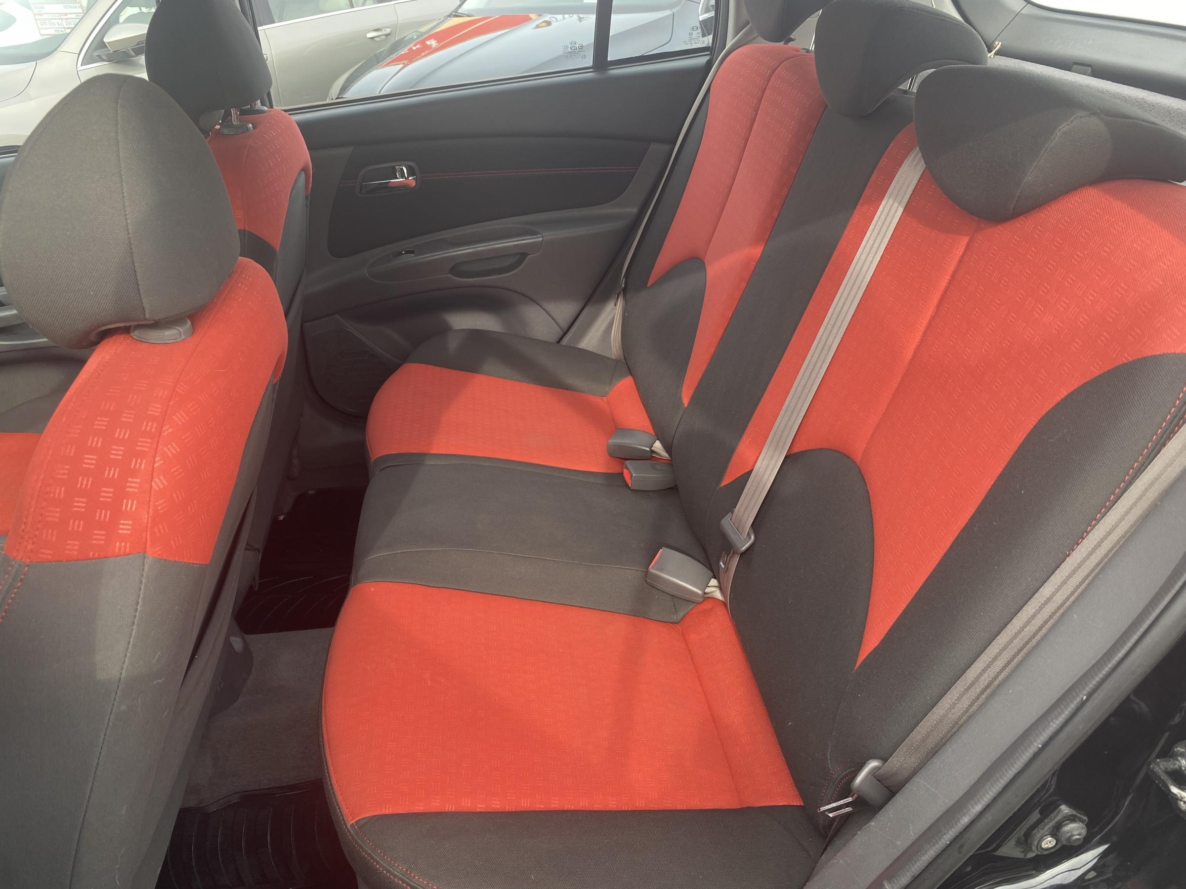 Kia Rio, 2006 - pohled č. 10