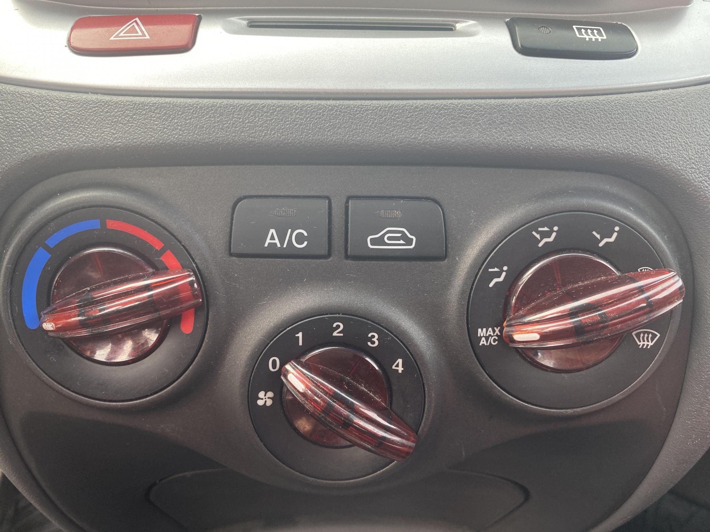 Kia Rio, 2006 - pohled č. 12