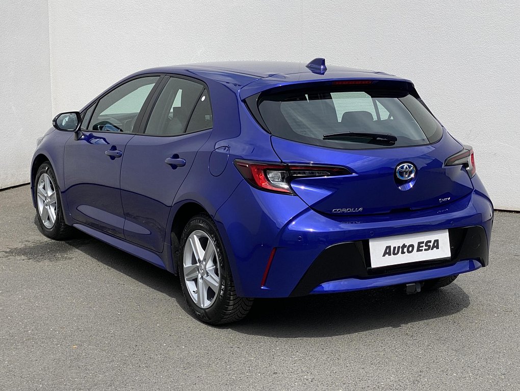 Toyota Corolla 1.8 e-CVT Comfort