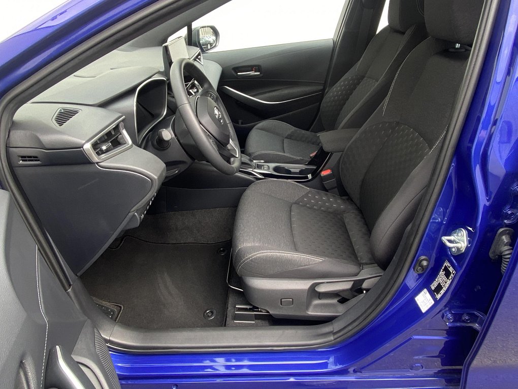 Toyota Corolla 1.8 e-CVT Comfort