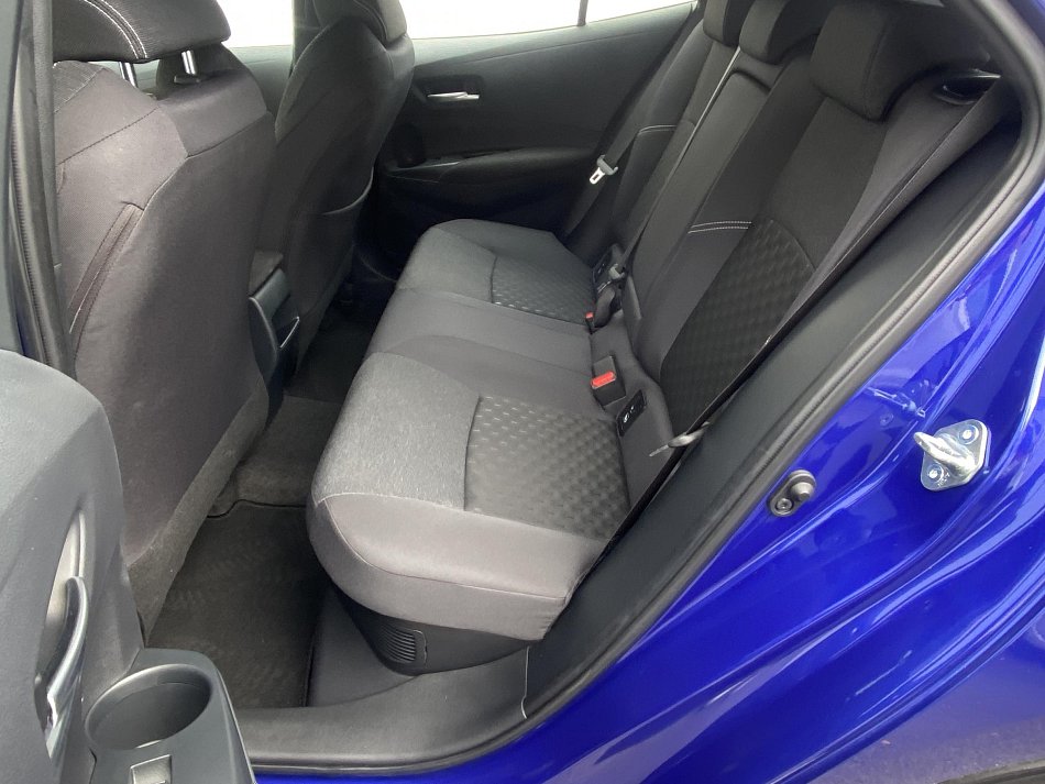 Toyota Corolla 1.8 e-CVT Comfort
