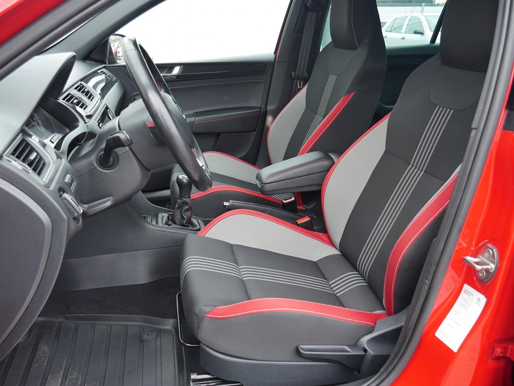 Škoda Rapid 1.0 TSi Monte Carlo