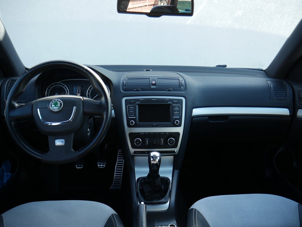 Škoda Octavia II 2.0 TDi RS