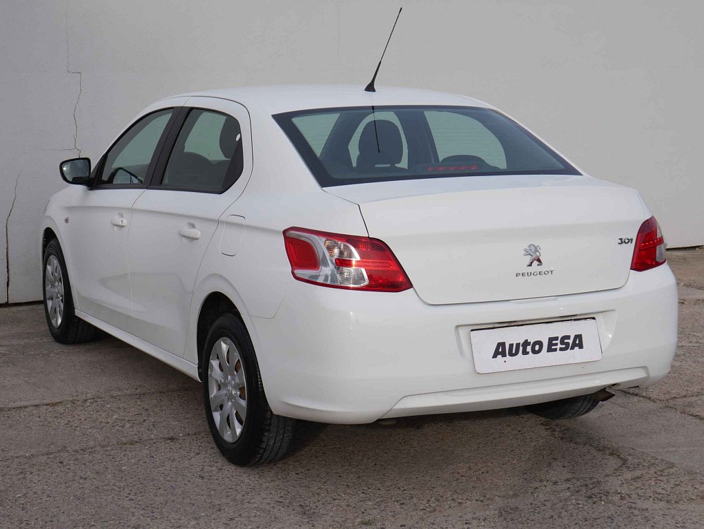 Peugeot 301 1.6 VTi Allure