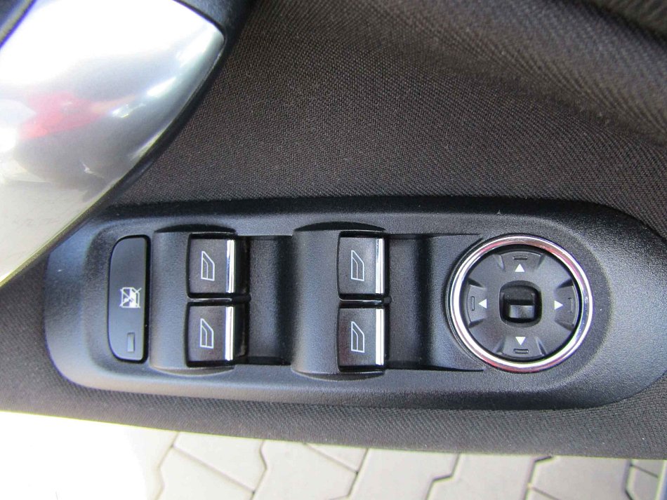 Ford Mondeo 2.0i 