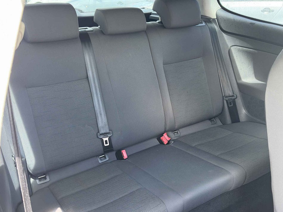 Volkswagen Golf 1.4i 
