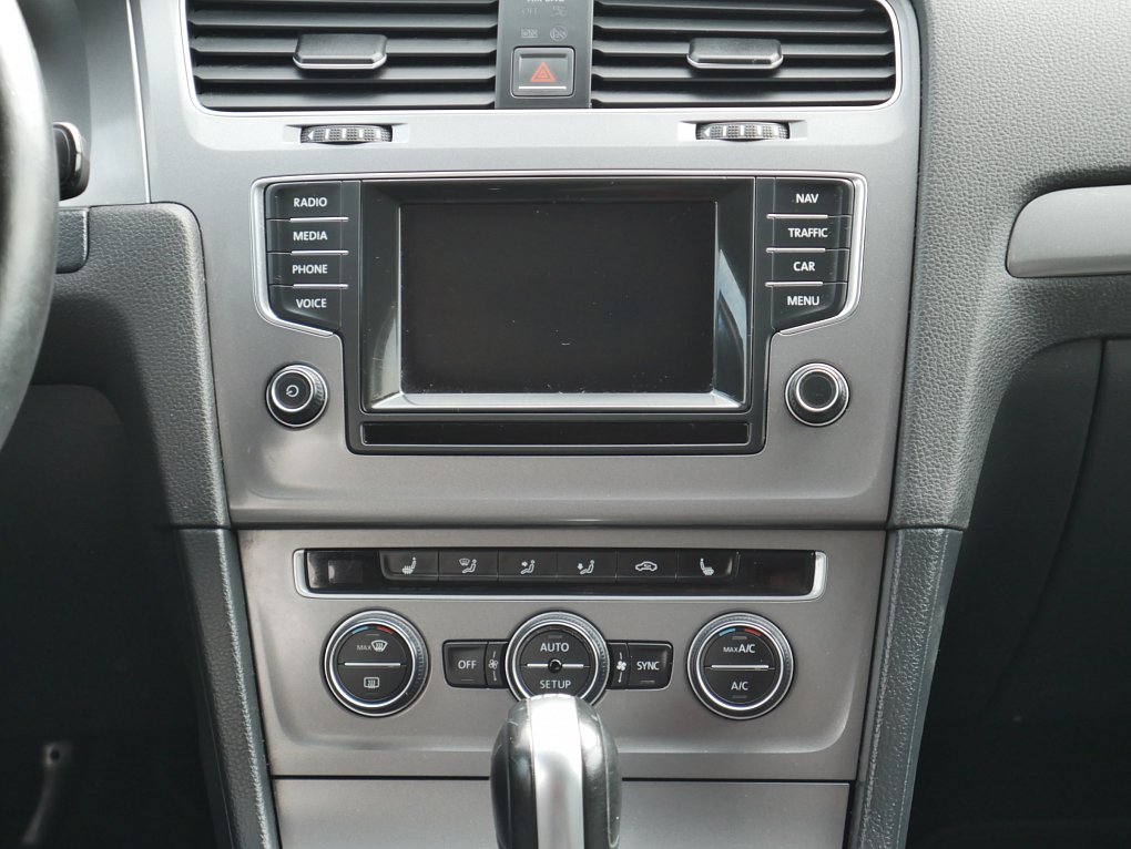 Volkswagen Golf 1.6 TDi 