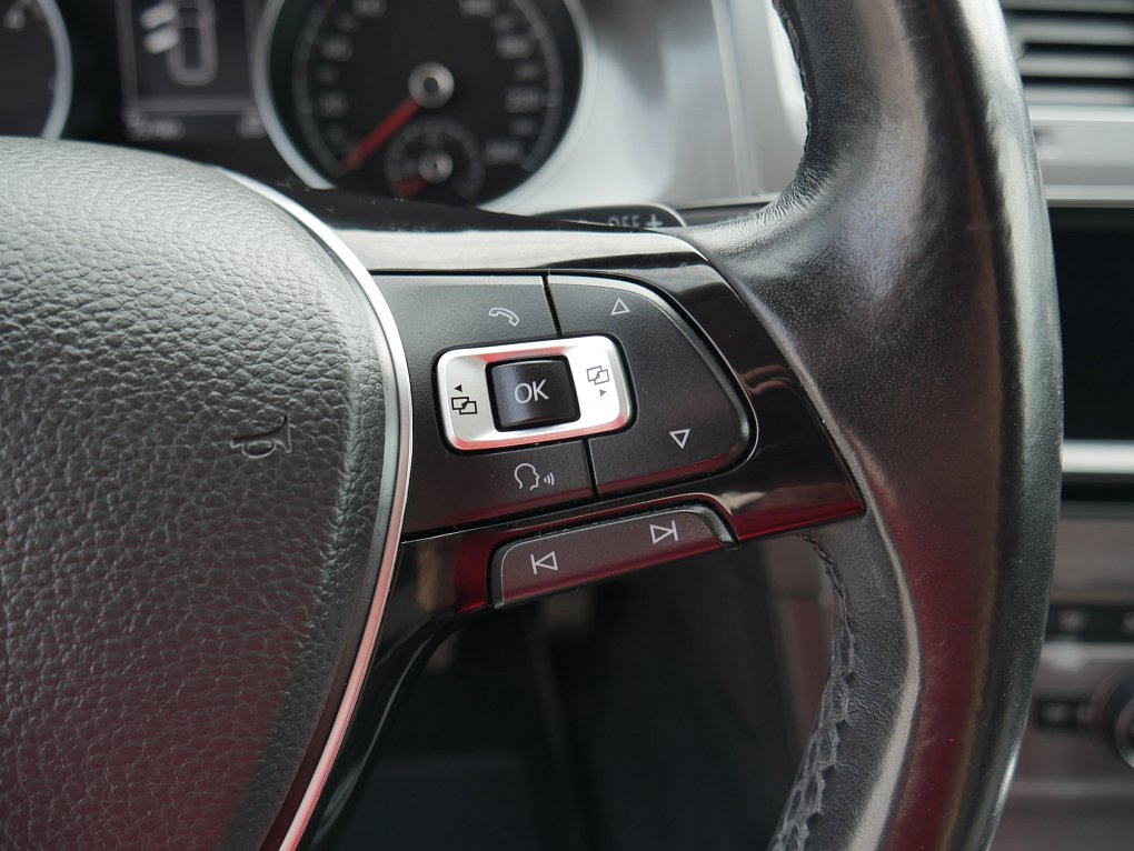 Volkswagen Golf 1.6 TDi 
