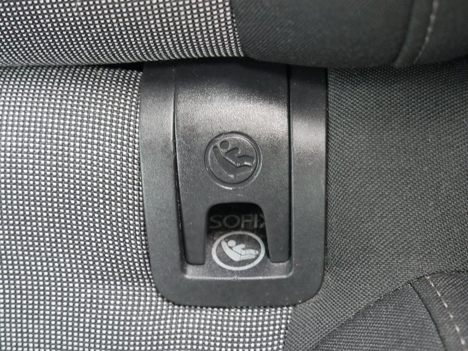 Volkswagen Golf 1.6 TDi 