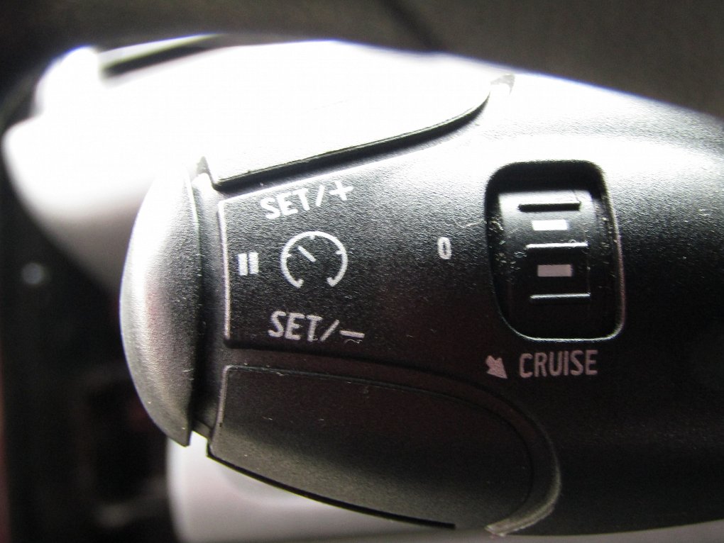 Peugeot 208 1.2i 