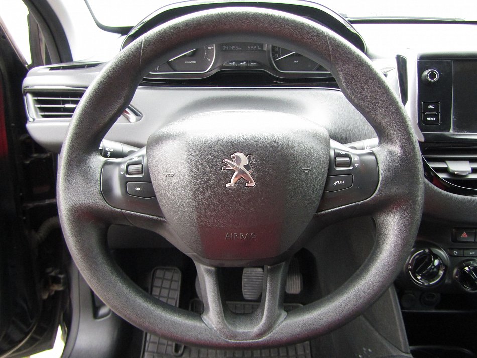 Peugeot 208 1.2i 