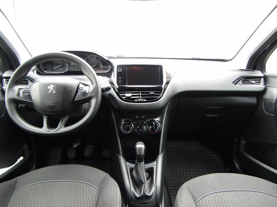 Peugeot 208 1.2i 