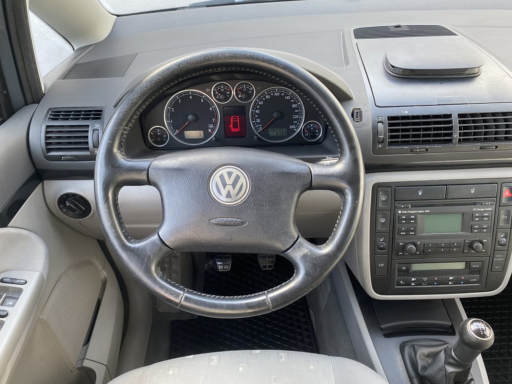 Volkswagen Sharan 2.0i 