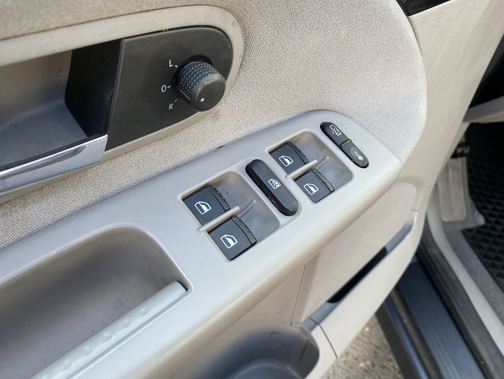 Volkswagen Sharan 2.0i 
