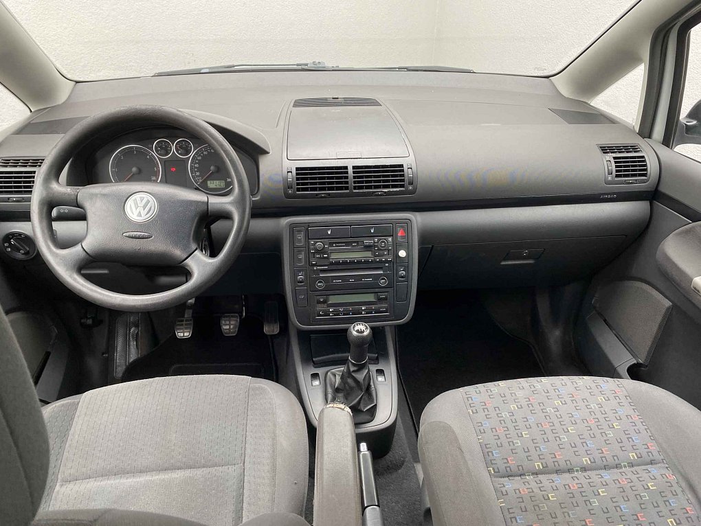 Volkswagen Sharan 1.9 TDi 
