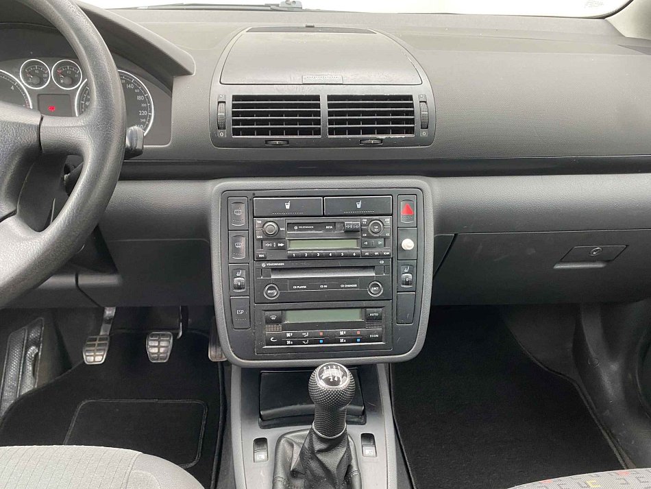 Volkswagen Sharan 1.9 TDi 
