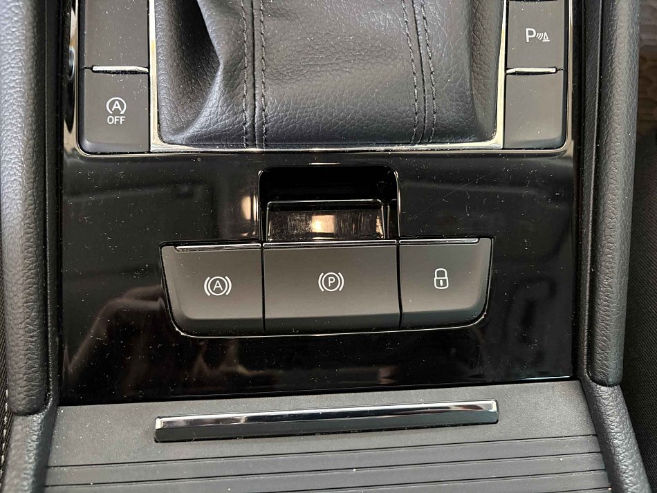 Škoda Superb III 2.0 TDi Ambition