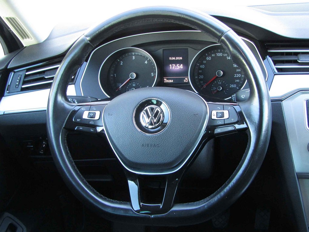 Volkswagen Passat 1.6 TDi 