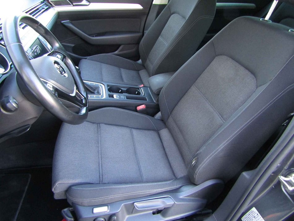 Volkswagen Passat 1.6 TDi 