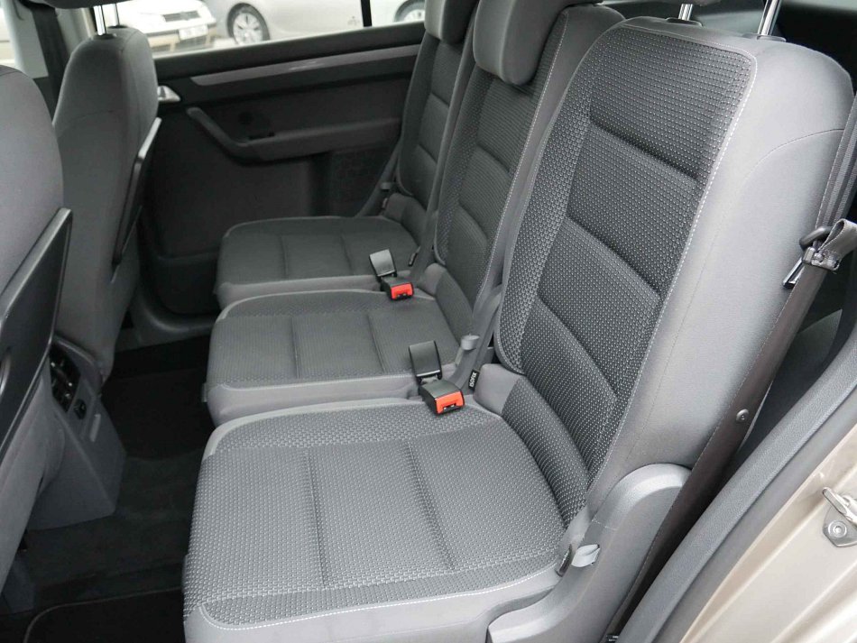Volkswagen Touran 1.6 TDi 