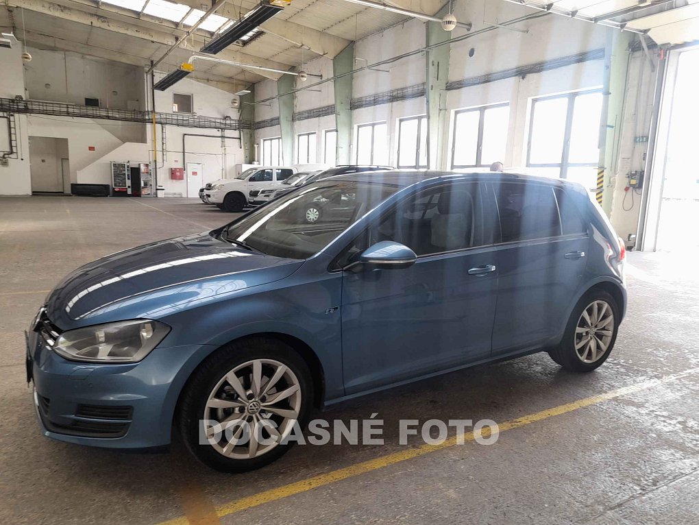 Volkswagen Golf 1.2 TSi 