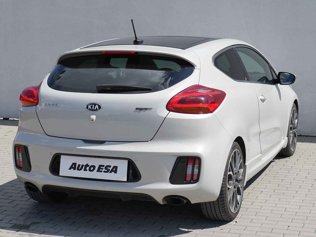 Kia Ceed 1.6T-GDi 