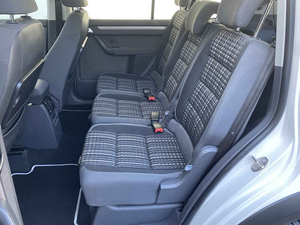 Volkswagen Touran 1.4 TSi CROSS