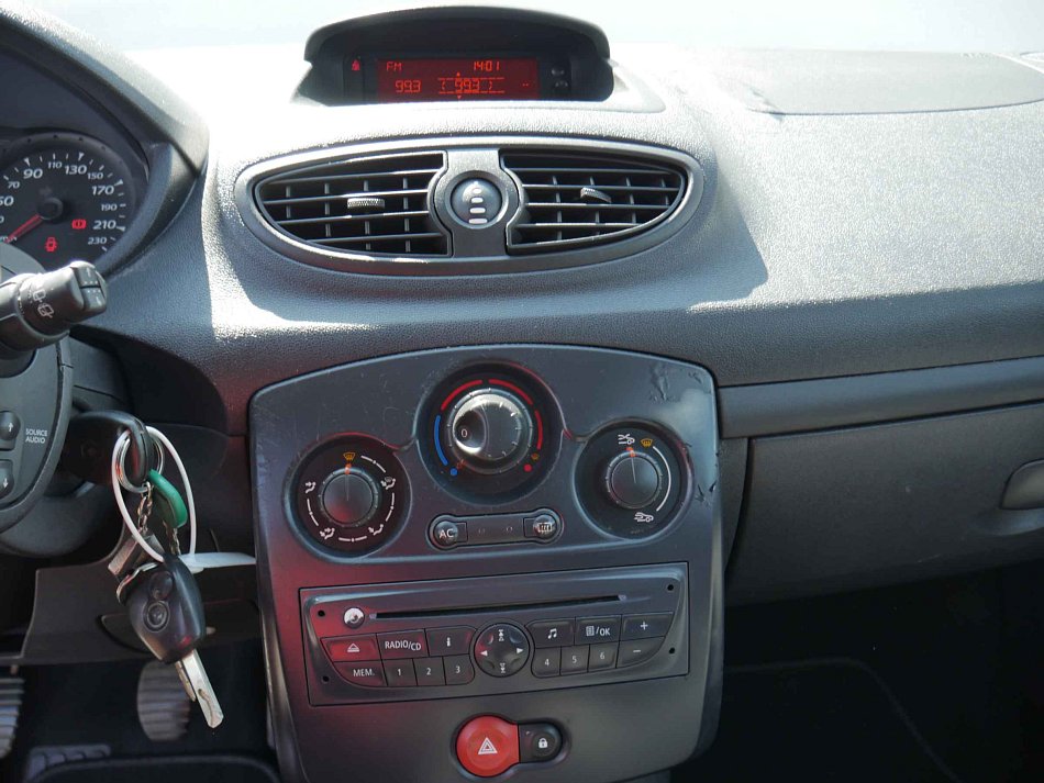 Renault Clio 1.2 i 