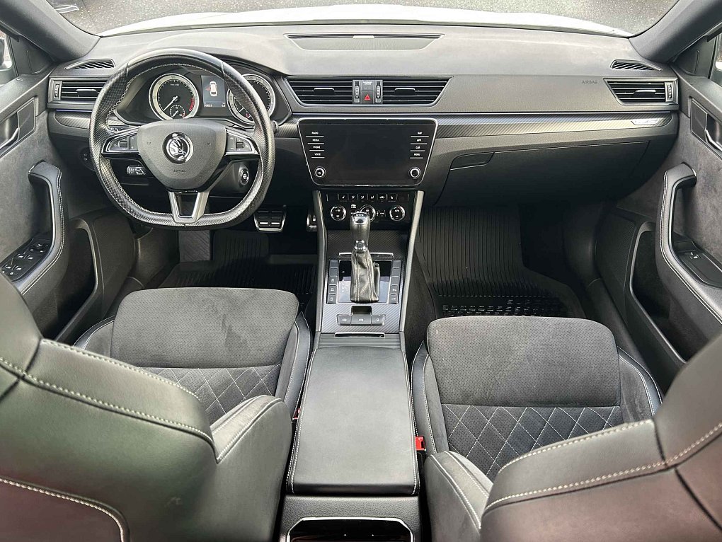 Škoda Superb III 2.0 TDi SportLine