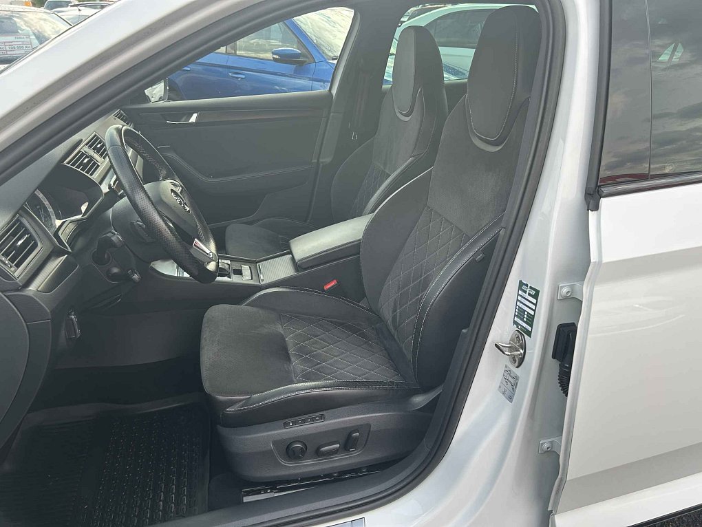Škoda Superb III 2.0 TDi SportLine