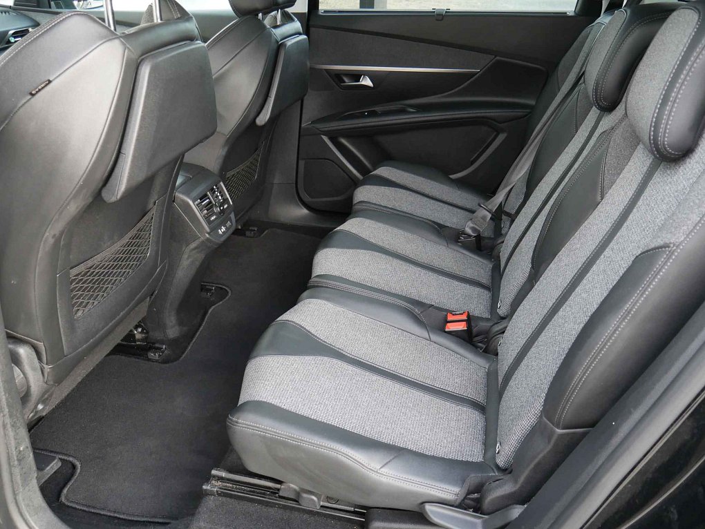 Peugeot 5008 1.2PT Allure