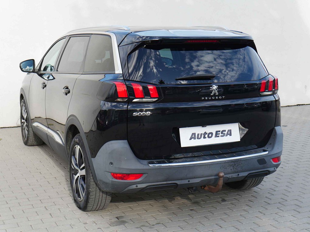 Peugeot 5008 1.2PT Allure
