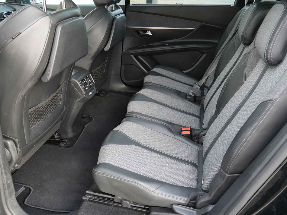 Peugeot 5008 1.2PT Allure