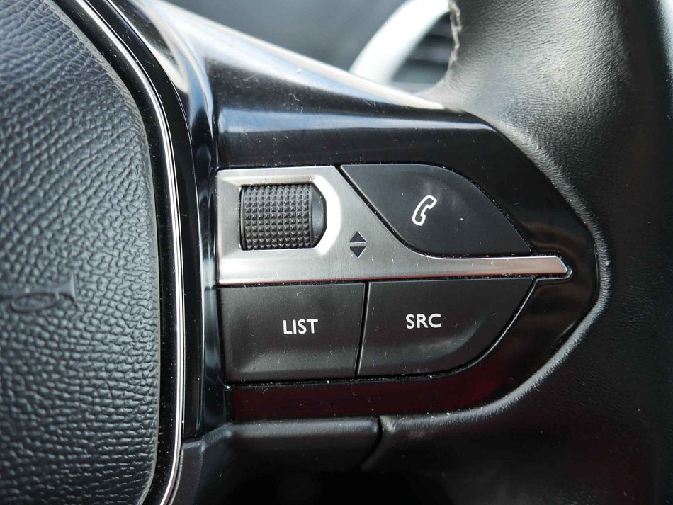 Peugeot 5008 1.2PT Allure